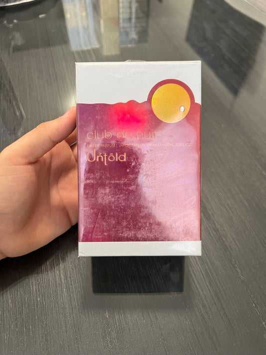 $ 1100.0UncategorizedClub de Nuit Unisex de Armaf ha sido muy elogiado por su aroma sofisticado y versátil. Los usuarios destacan su impresionante longevidad y proyección, lo que lo convierte en una opción ideal para ocasiones especiales o el uso diario.